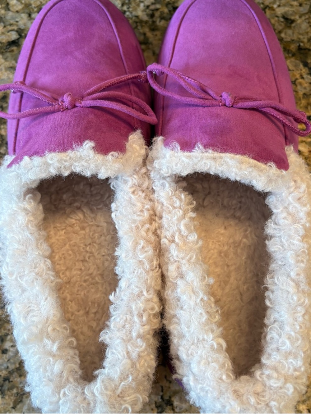 Vionic slippers - Picture 3 of 7